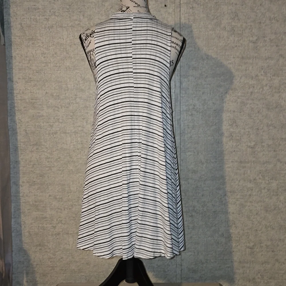 EUC Women's cover up/dress - Picture 8 of 13